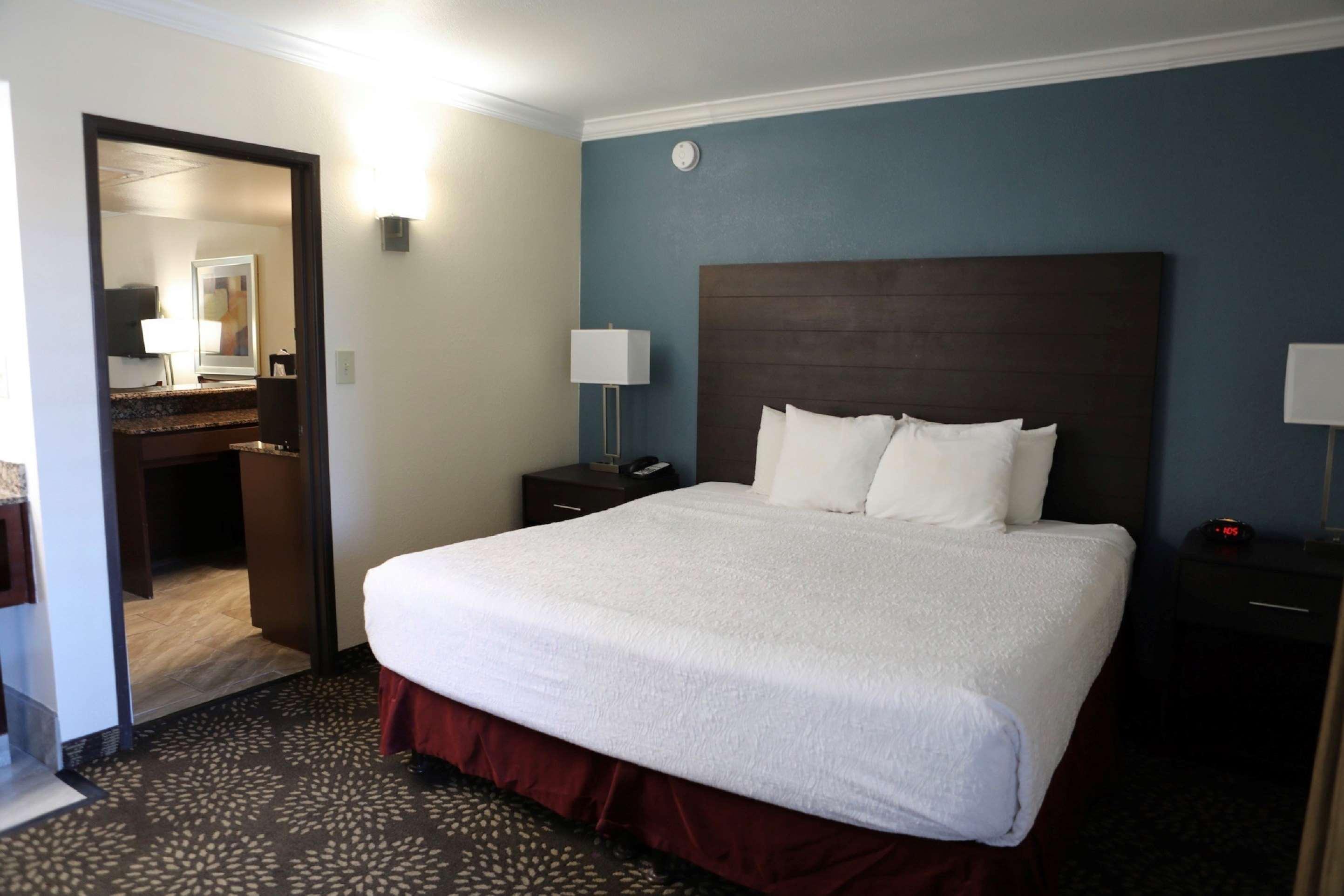 Best Western Innsuites Tucson Foothills Hotel & Suites מראה חיצוני תמונה