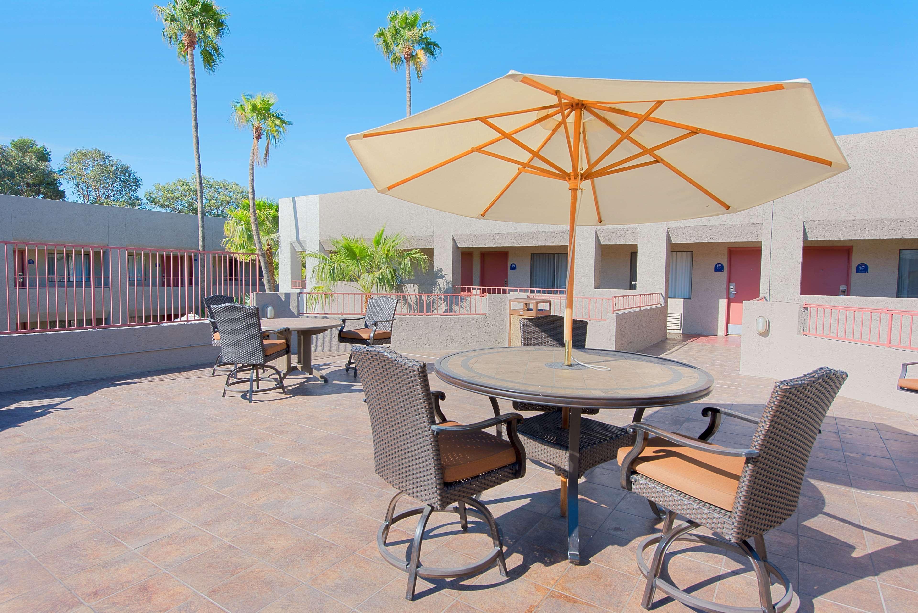 Best Western Innsuites Tucson Foothills Hotel & Suites מראה חיצוני תמונה
