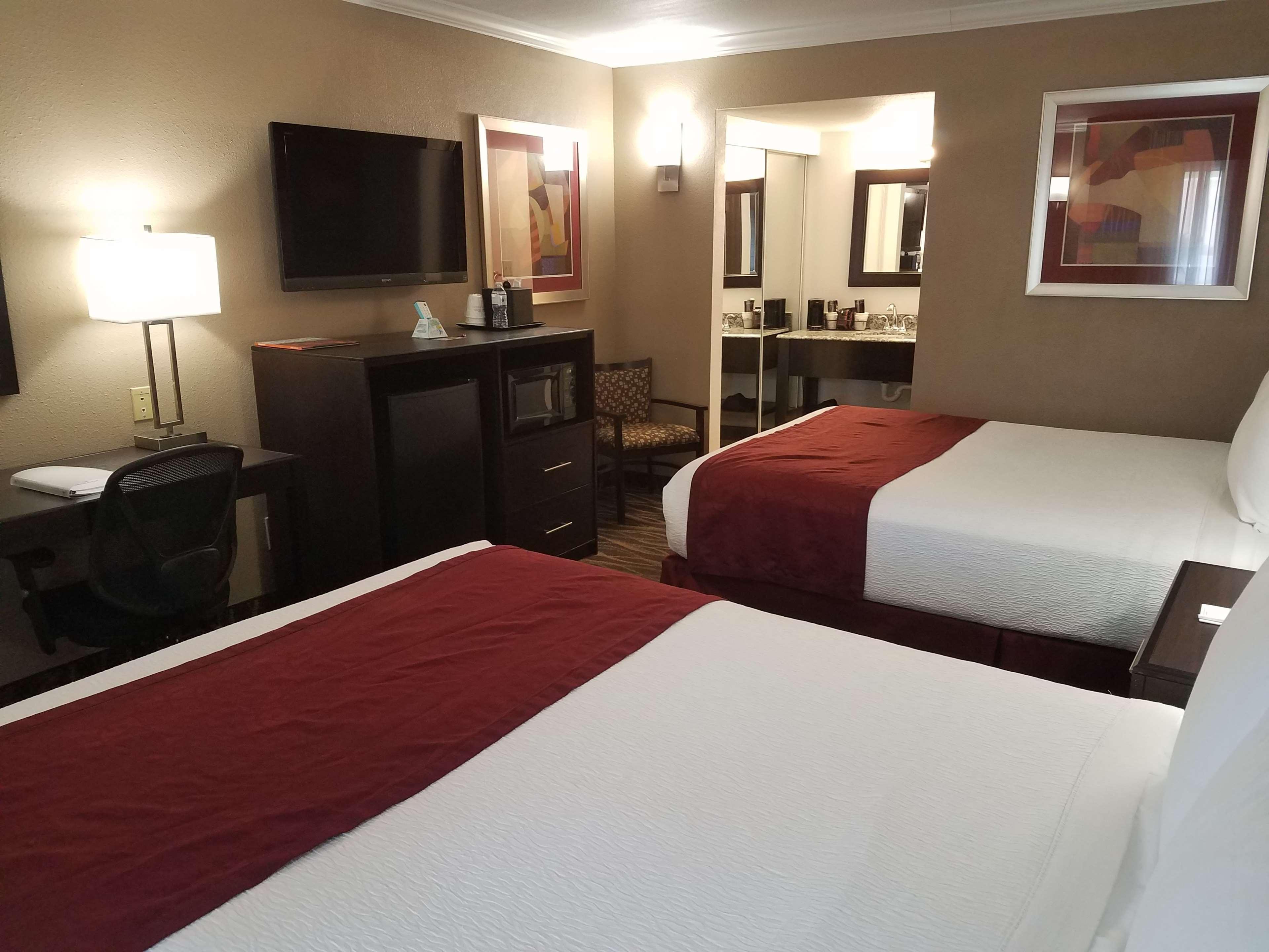 Best Western Innsuites Tucson Foothills Hotel & Suites מראה חיצוני תמונה